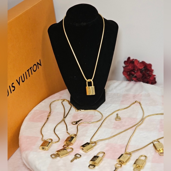 Louis Vuitton #300 Series Lock & Key Sets Vintage EUC Necklaces Brass Gold - Picture 8 of 16